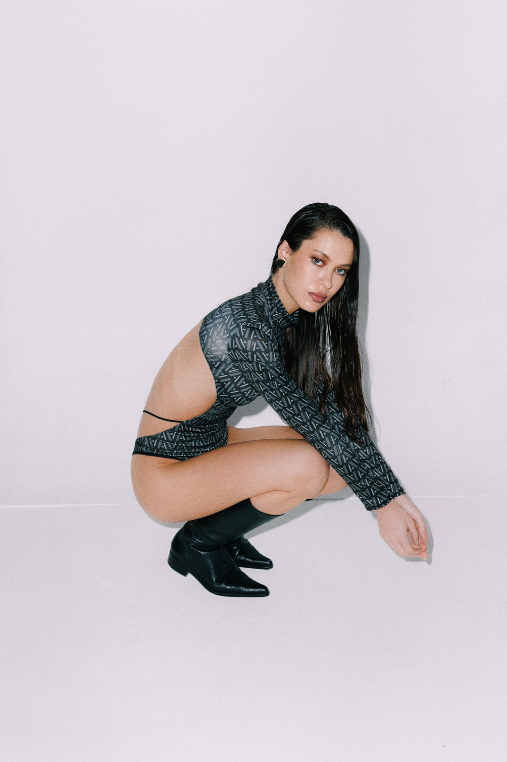 Body luxury con hombreras y manga larga - L5753